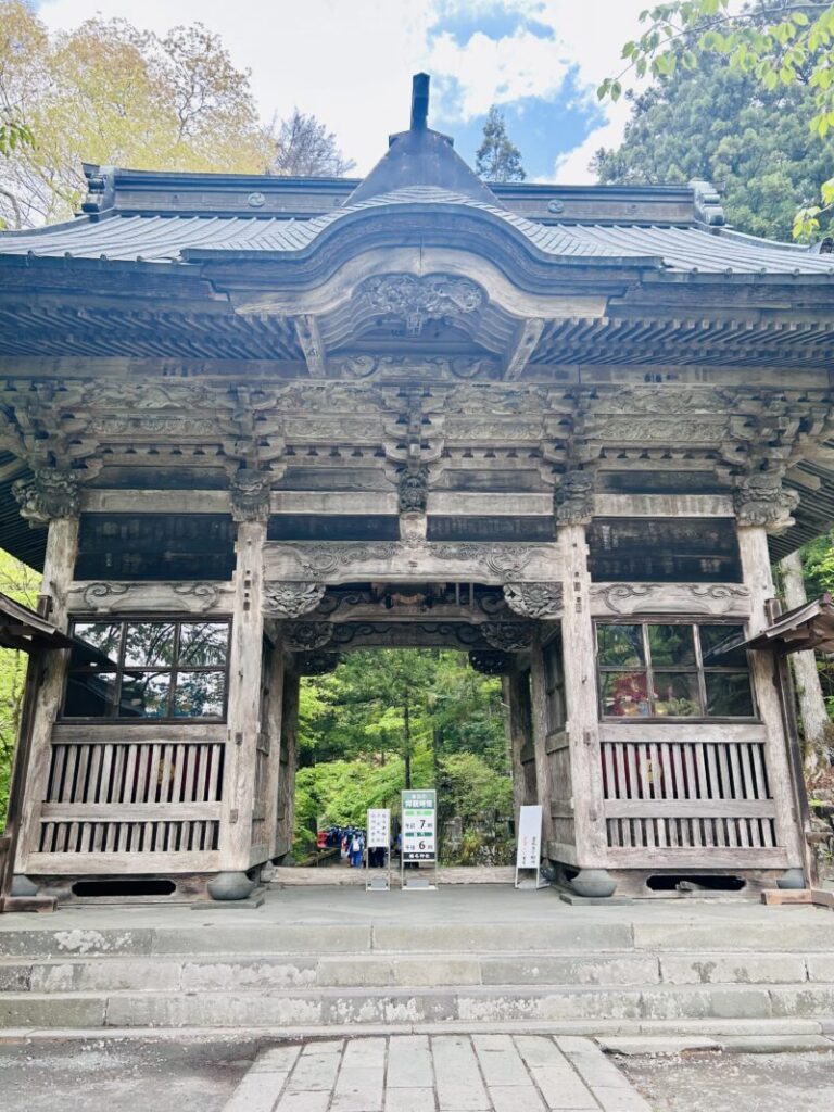榛名神社　随神門